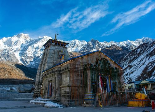 Exploring the Divine and Majestic Kedarnath Temple: A Journey of a Lifetime