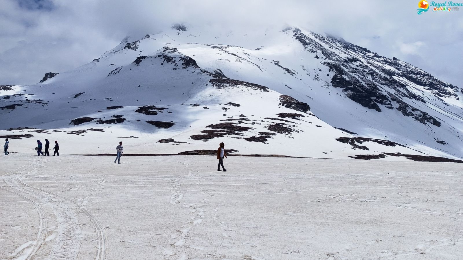 Manali Tour Package with Rohtang Pass from Chandigarh – 3 Nights 4 Days slide 1
