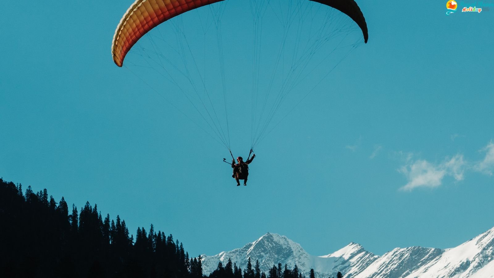 Paragliding in Solang